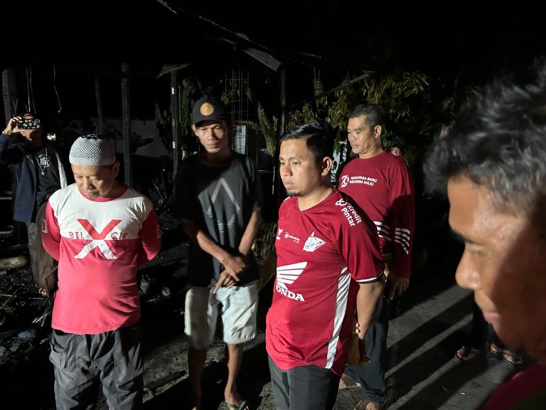 Bengkel Warga di Parepare Terbakar, Wali Kota Parepare Tasming Hamid Tinjau Langsung Lokasi