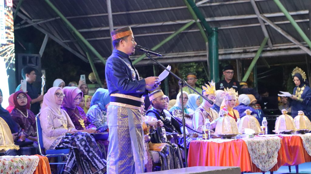 Wali Kota Parepare Buka Pekan Kebudayaan 2025, Ratusan Pelajar Tampil dalam Pawai Budaya