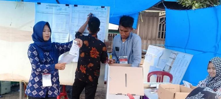 pencoblosan di lemoe