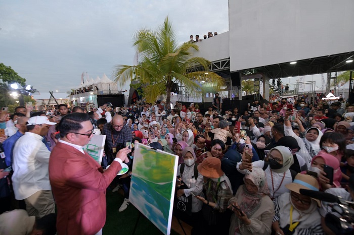 1df79abbc3d184293403f5c4406ab686bd96b83b647ac625ed79a96b59106ee9.0