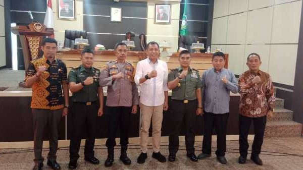 Pj Wali Kota Akbar Ali Tandatangani Perjanjian Hibah Daerah Pengamanan Pilkada 2024