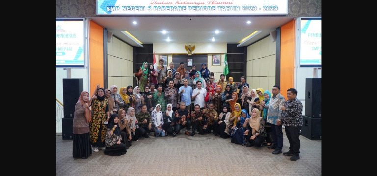 Pj Wali Kota Parepare Akbar Ali Ucapkan Selamat Pengukuhan IKA SMPN 3