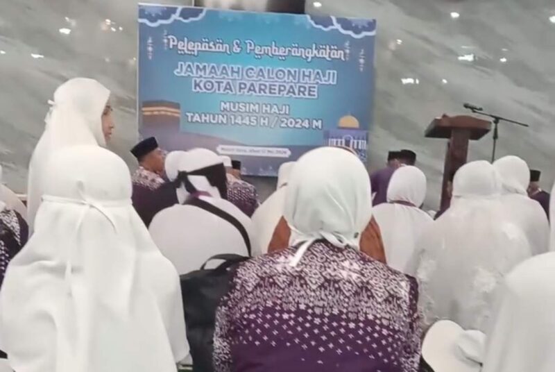 136 JCH Parepare Berangkat, Akbar Ali Semoga jadi Haji Mabrur