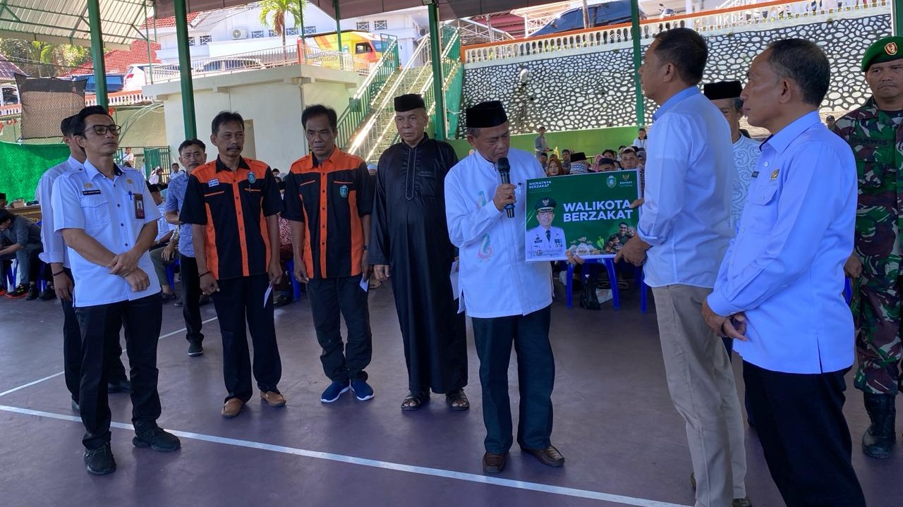 Pj Wali Kota Parepare Akbar Ali Pimpin Penyerahan Zakat ASN Lewat Baznas