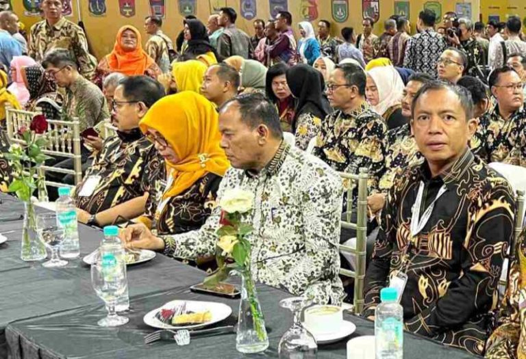 Pj Walikota Akbar Ali Silaturahmi dengan Warga Parepare di Balikpapan Kaltim